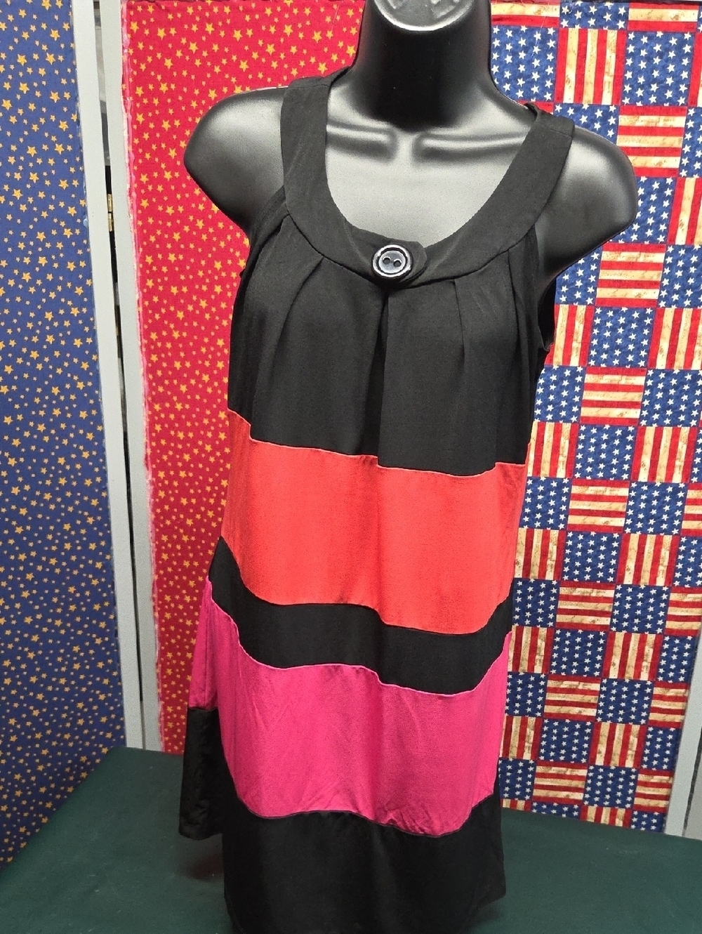 **Enfocus Studio Black Tunic with Red & Pink Colorblock Accents**